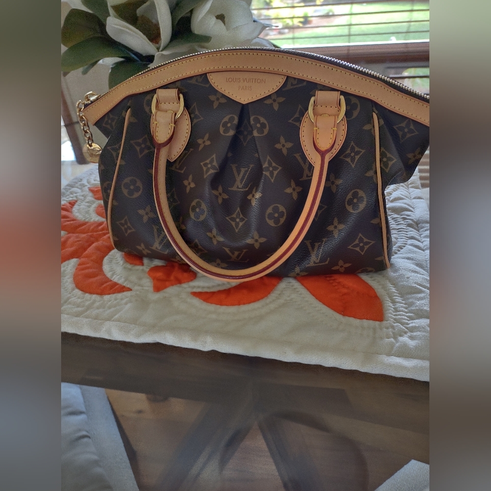 Louis Vuitton Monogram Tivoli PM Handbag - Picture 11 of 11